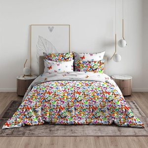 Постельное белье "Василиса" Вихрь бабочек белый Бязь (Дуэт (Семейный)