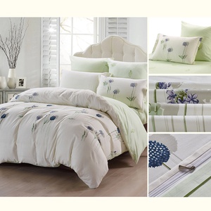 Постельное белье "Karteks" печатный рисунок KB-427 в коробке Сатин (Евро)