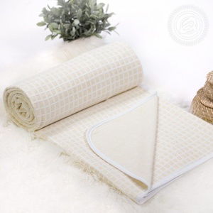 Одеяло-покрывало "АртПостель" Клетка бежевая Трикотаж (1,5-спальный, 140*200см.)